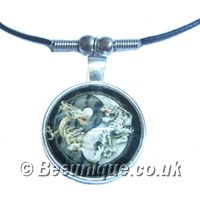 Dragon & Skull Necklace - Click Image to Close